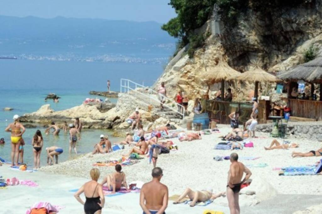 Cozy Apartment With Balcony 10 Min From The Beach Rijeka Eksteriør billede