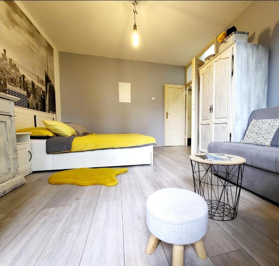 Cozy Apartment With Balcony 10 Min From The Beach Rijeka Eksteriør billede